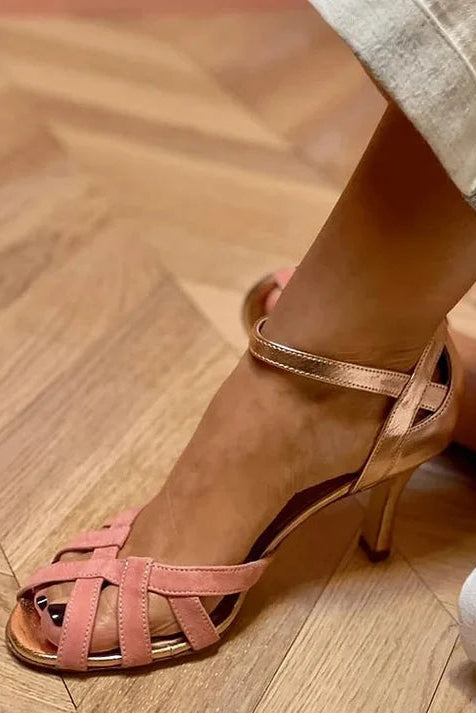 Tacones de Aguja con Punta Abierta