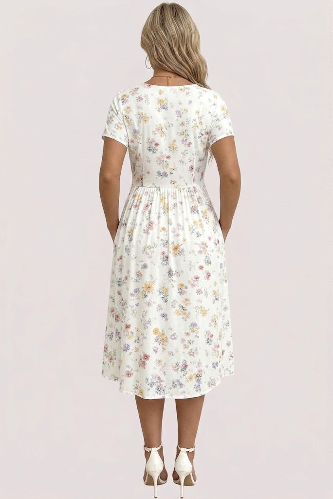 Vestido Veraniego con Escote en V y Estampado Floral